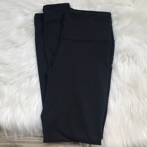 Fabletics High-Waisted Solid Leggings || Black